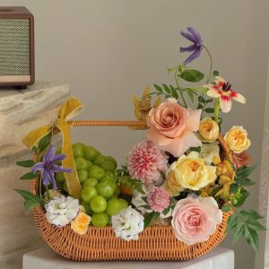 FRUIT/FLOWER BASKET YELLOW TONE
