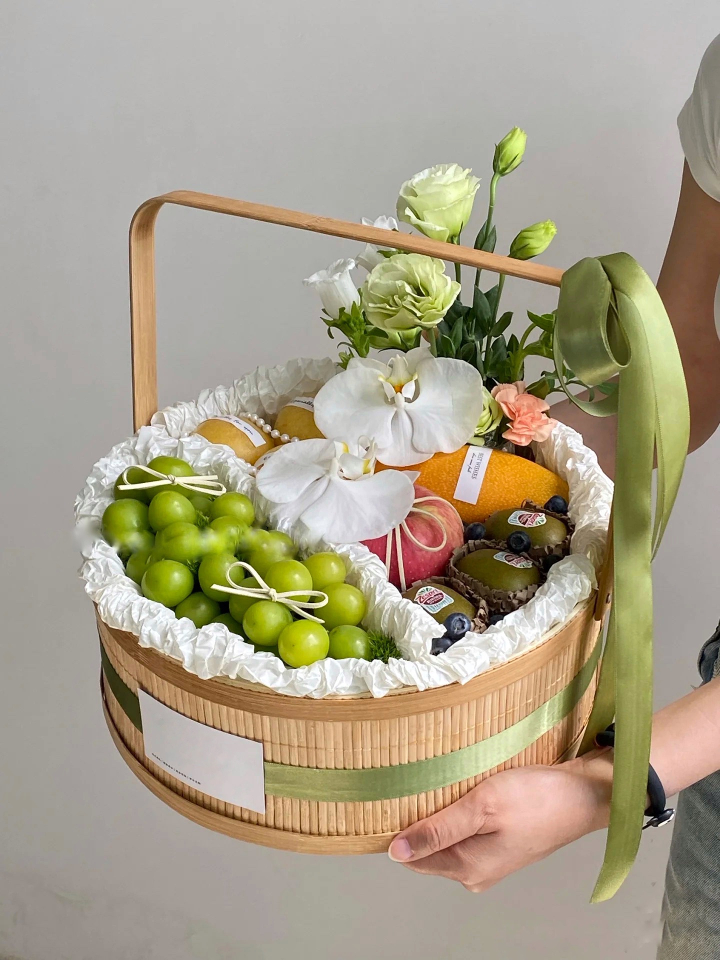 Imported Fruits Also Popular with Expats