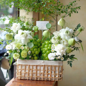 SERENE BLOOM FRUIT BASKET/ GIỎ LỤC BÌNH NHO XANH
