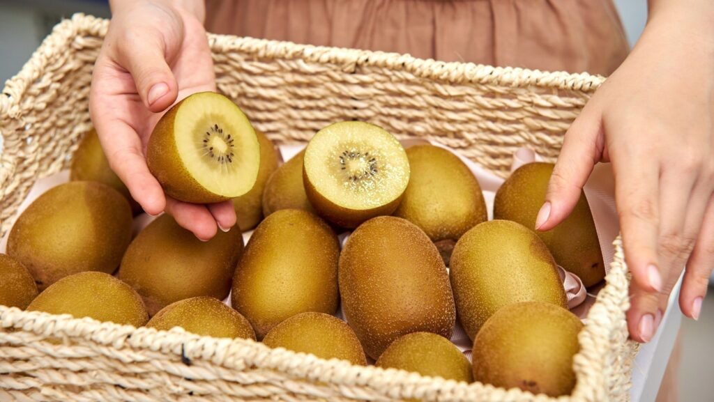 quả kiwi bao nhiêu tiền 1kg
